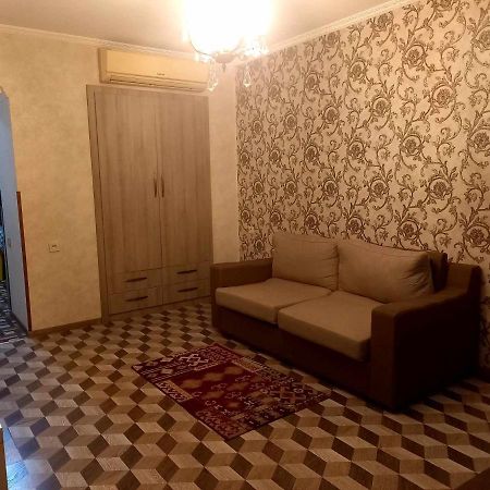 Apartment For Family Tbilisi Bagian luar foto